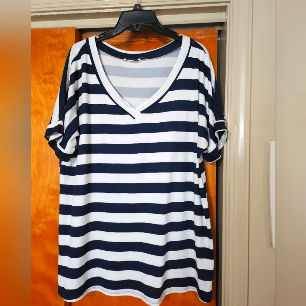 Bombom - women's XL shirt